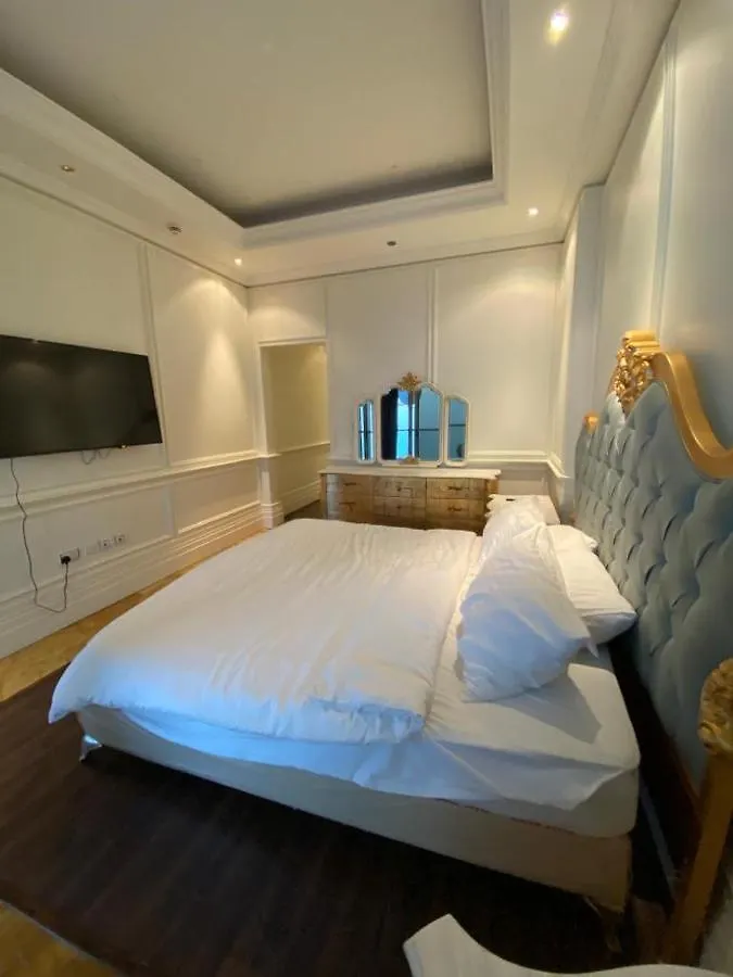 فندق جدةفي  اجنحة فرزاتشي داماك Damac